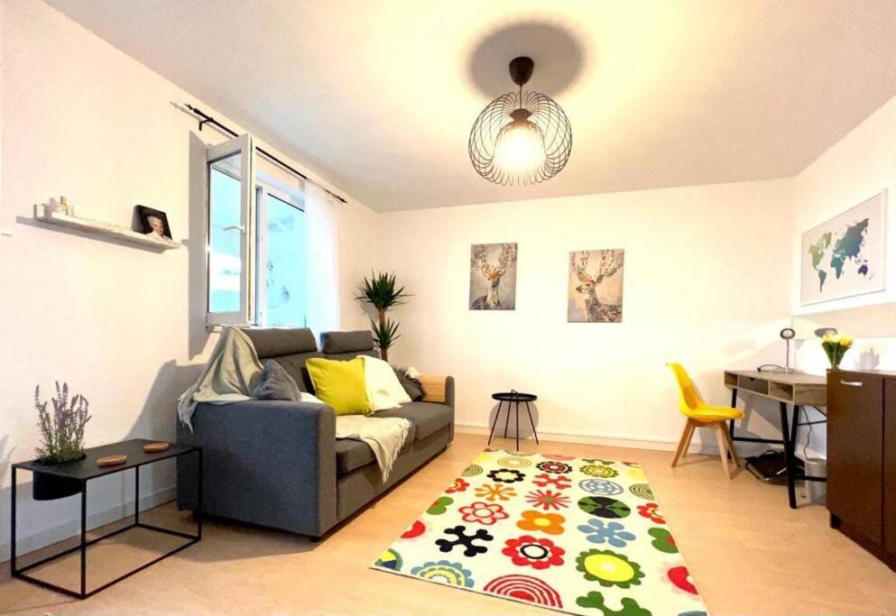 Appartamento City View Studio In The Heart Of Bucarest Esterno foto
