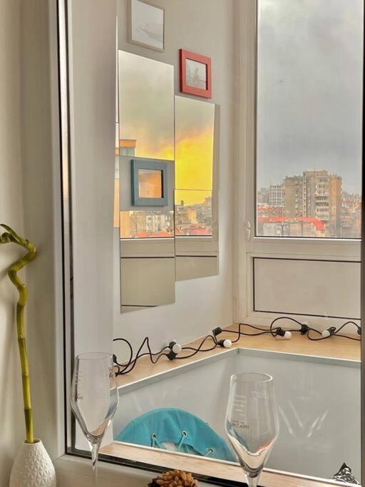 Appartamento City View Studio In The Heart Of Bucarest Esterno foto